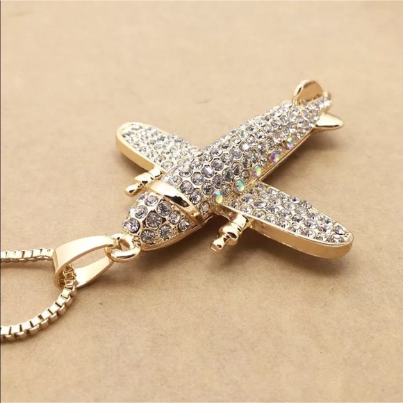 ✈️ STUNNING CRYSTAL AIRPLANE NECKLACE ! - Picture 3 of 4